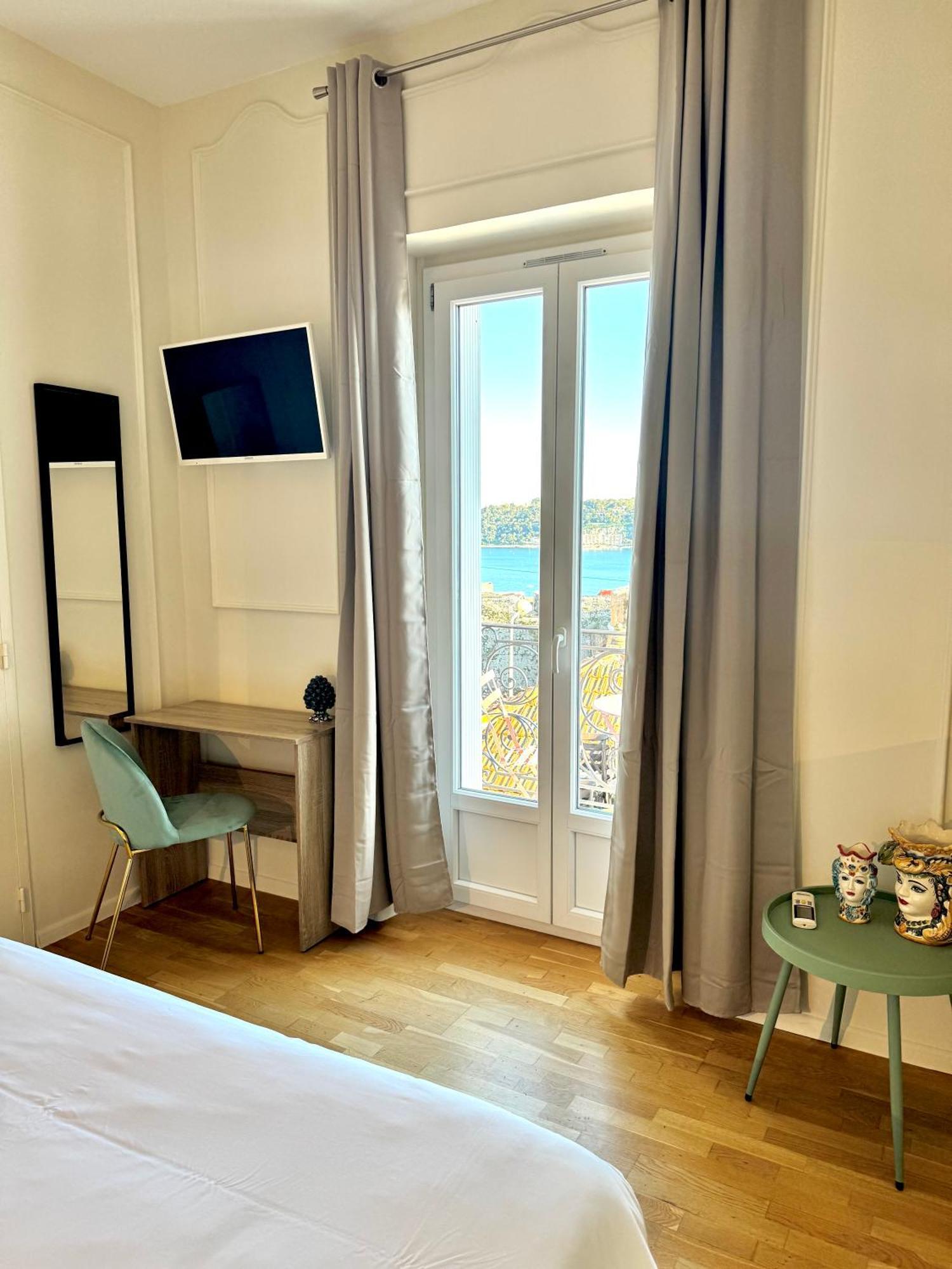 Hotel La Citadelle 빌프랑슈쉬르메르 외부 사진